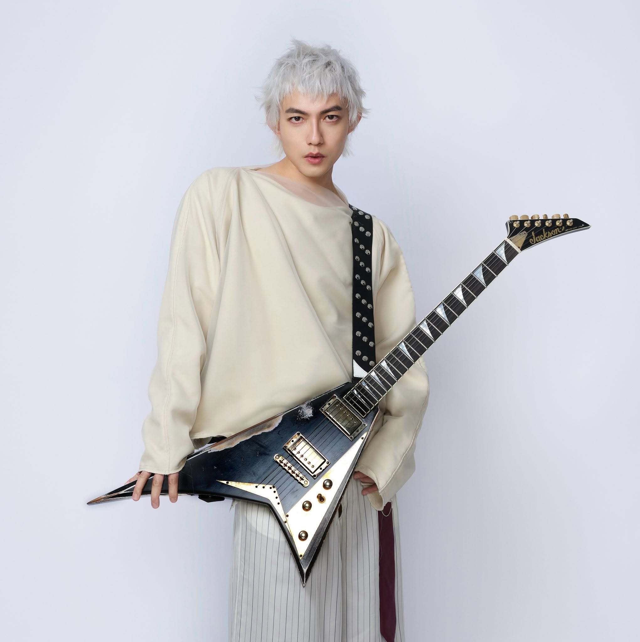 星星大声说:排挤杨思琦?佘诗曼:是非未必是事实全部