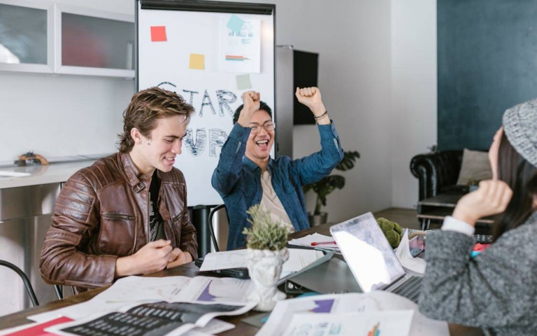 狮子贵人提携、双子惊艳职场 4星座情人节后迎好运黄金期