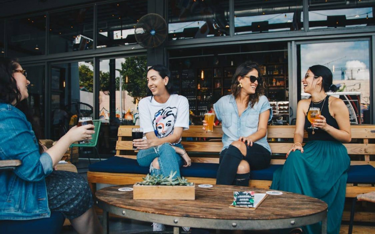 3月下旬魅力大爆发 4星座凭优雅与机智化身贵人收割机